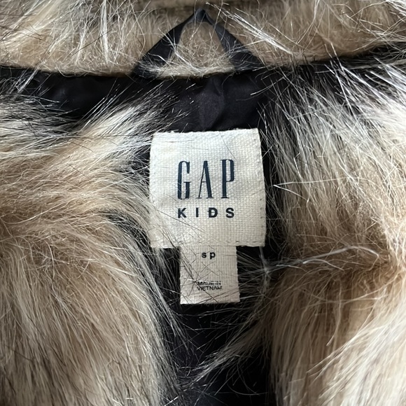GAP Kids Vest - Picture 3 of 3